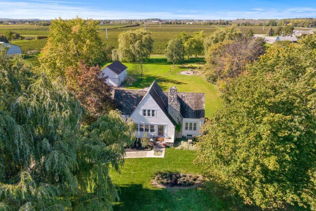 Waterfront Niagara-On-The-Lake Farmhouse On A Vineyard Villa Bagian luar foto